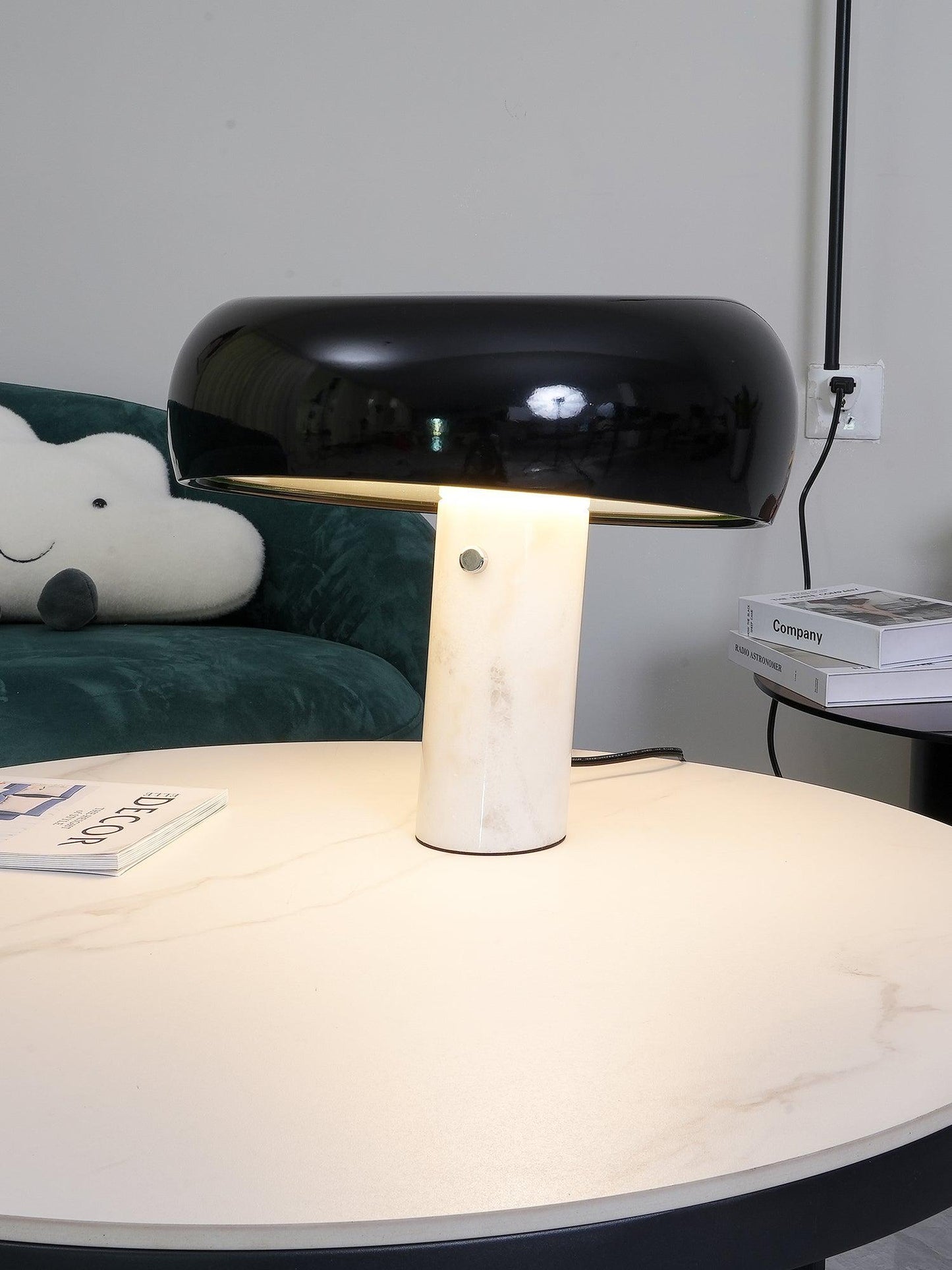 Saturn - Dekorativ bordlampe i marmor Table Lamps SUNA
