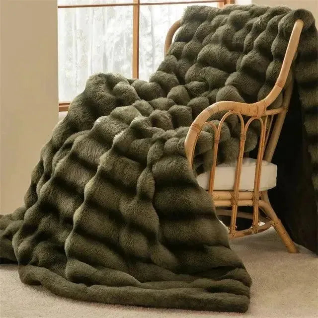 Luksus Fleece Vinter Tæppe i Forskellige Farver – Behageligt, Anti-Pilling, Tilgængeligt i 100x160 cm, 130x160 cm, 160x200 cm Beddengoed SUNA Mørkegrøn 100x160 cm