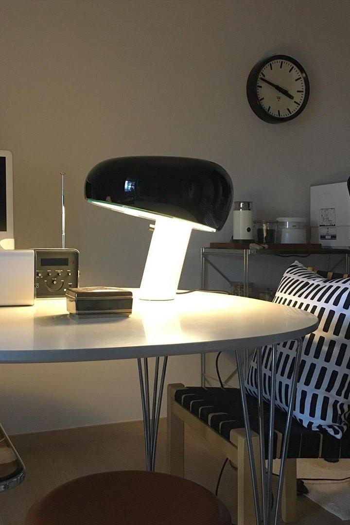 Saturn - Dekorativ bordlampe i marmor Table Lamps SUNA