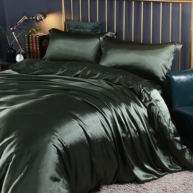 Luksuriøs sæt (4 dele) af silk dynebetræk 2x pudebetræk - lagen Bedding SUNA Smaragdgrøn 150 cm dynebetræk + dynebetræk 200x 230 cm + 2x pudebetræk