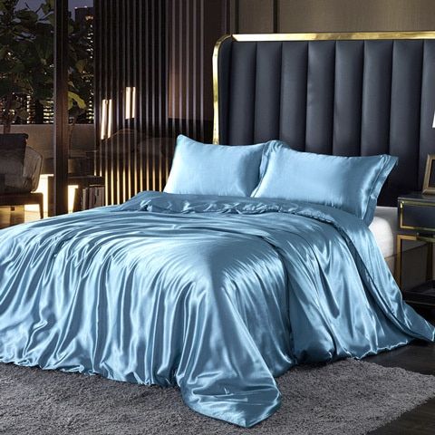 Luksuriøs sæt (4 dele) af silk dynebetræk 2x pudebetræk - lagen Bedding SUNA Himmelblå 150 cm dynebetræk + dynebetræk 200x 230 cm + 2x pudebetræk