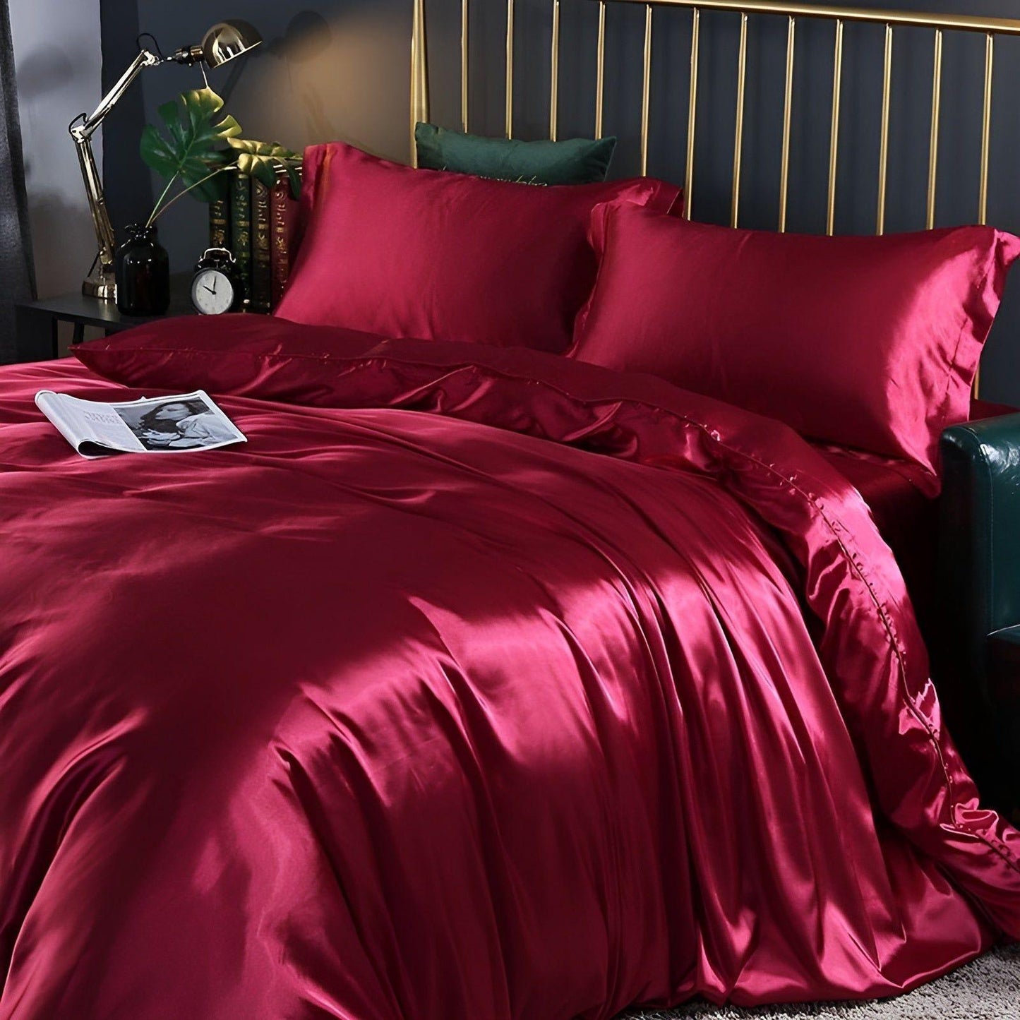 Luksuriøst Satin Sengetøj Sæt – 1 Flad Lagen, 1 Sengetæppe, 2 Pudevar til Elegant Søvn og Kølende Komfort Bedding SUNA
