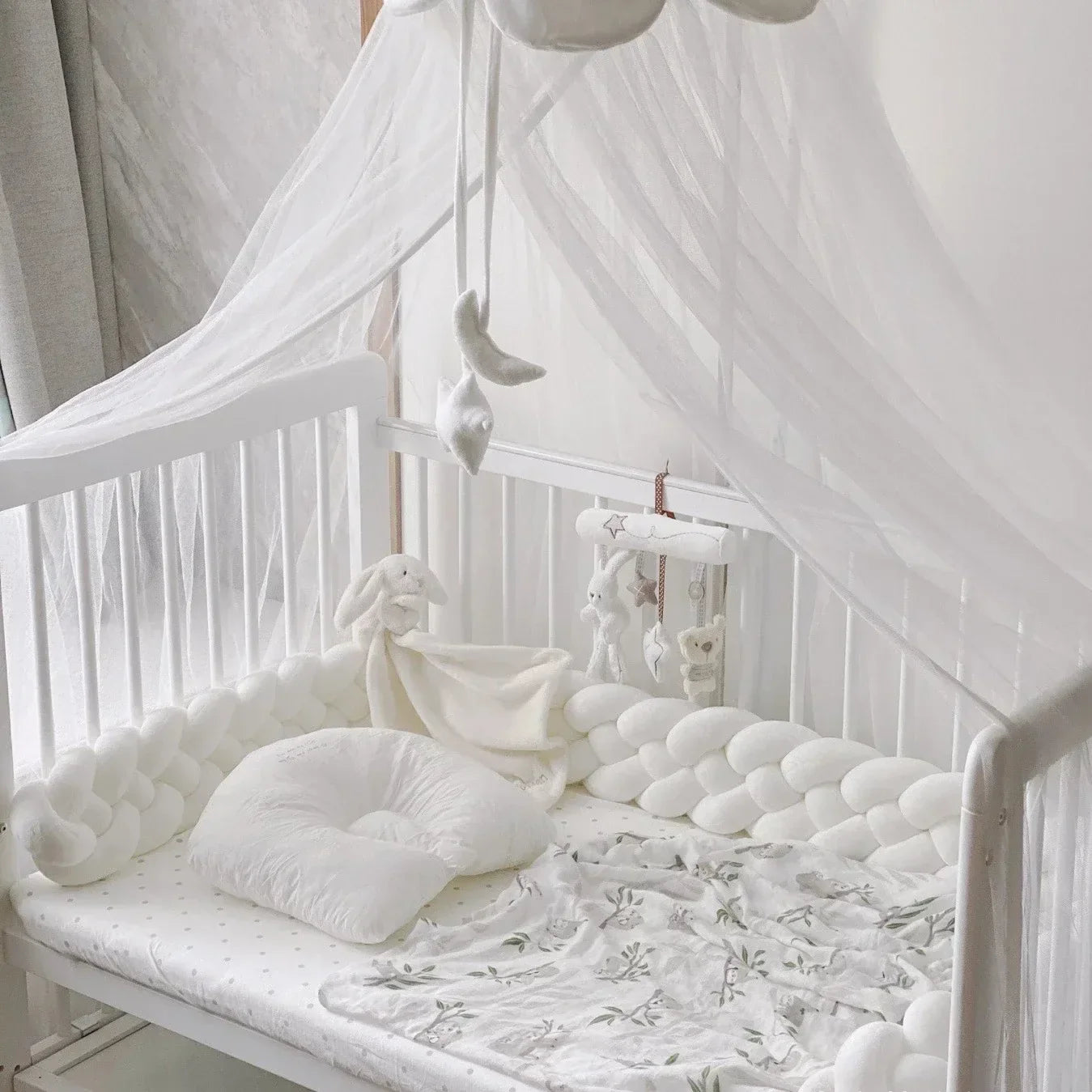 Baby Knot Bedbumper – Komfort og Sikkerhed til Dit Barns Seng