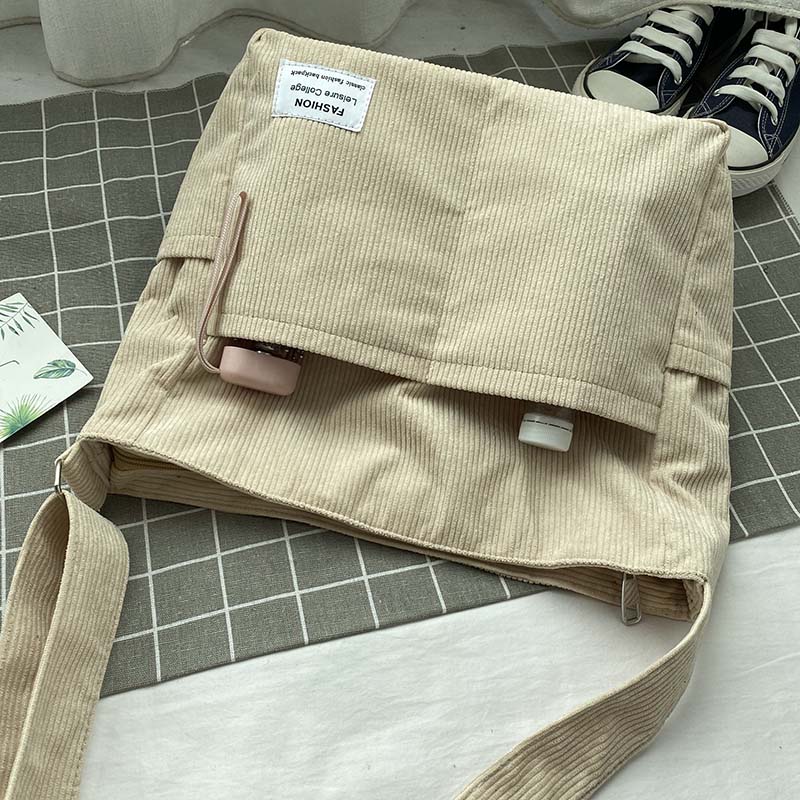SUNA Corduroy Skuldertaske - Tarina
