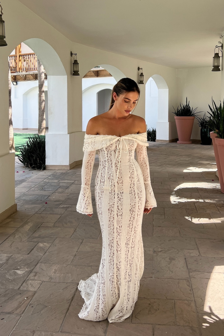 SUNA Georgette Blonde Maxi - Elfenben Kjole Til Specielle Anledninger