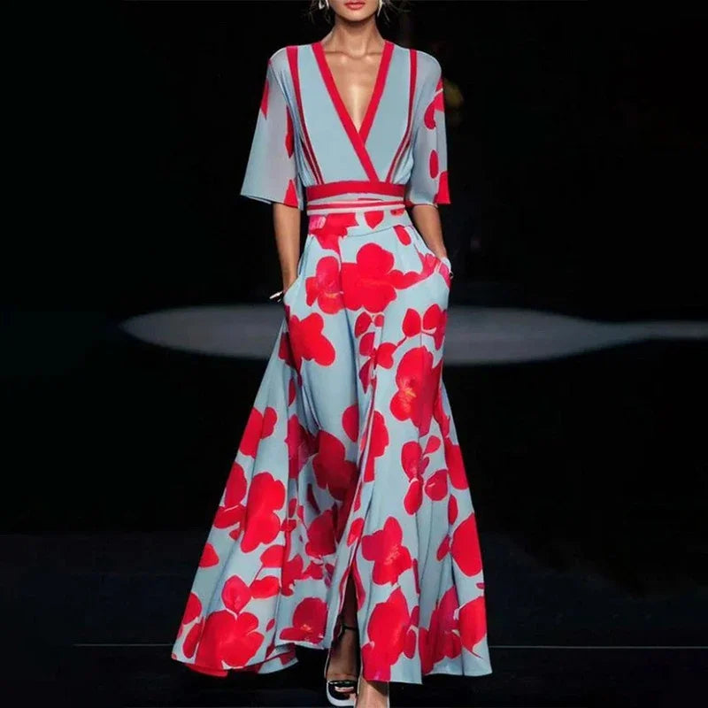 SUNA Cassidy Elegant Blomsterprint Maxikjole Flatterende Talje