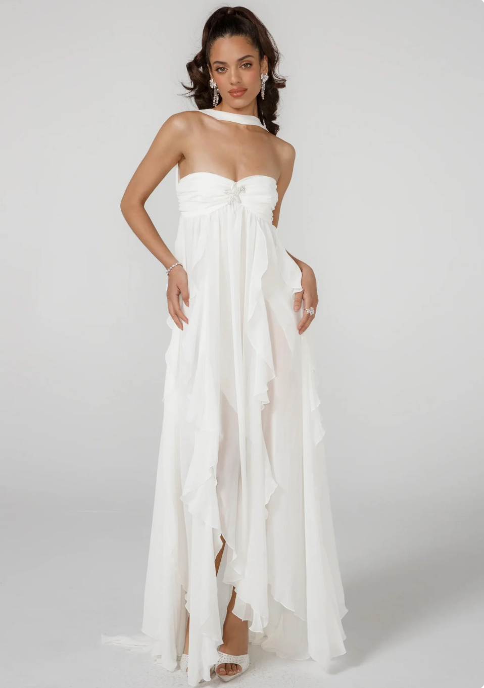 SUNA Ethereal Maxi Kjole Med Halterneck Og Rygfri Design Hvid