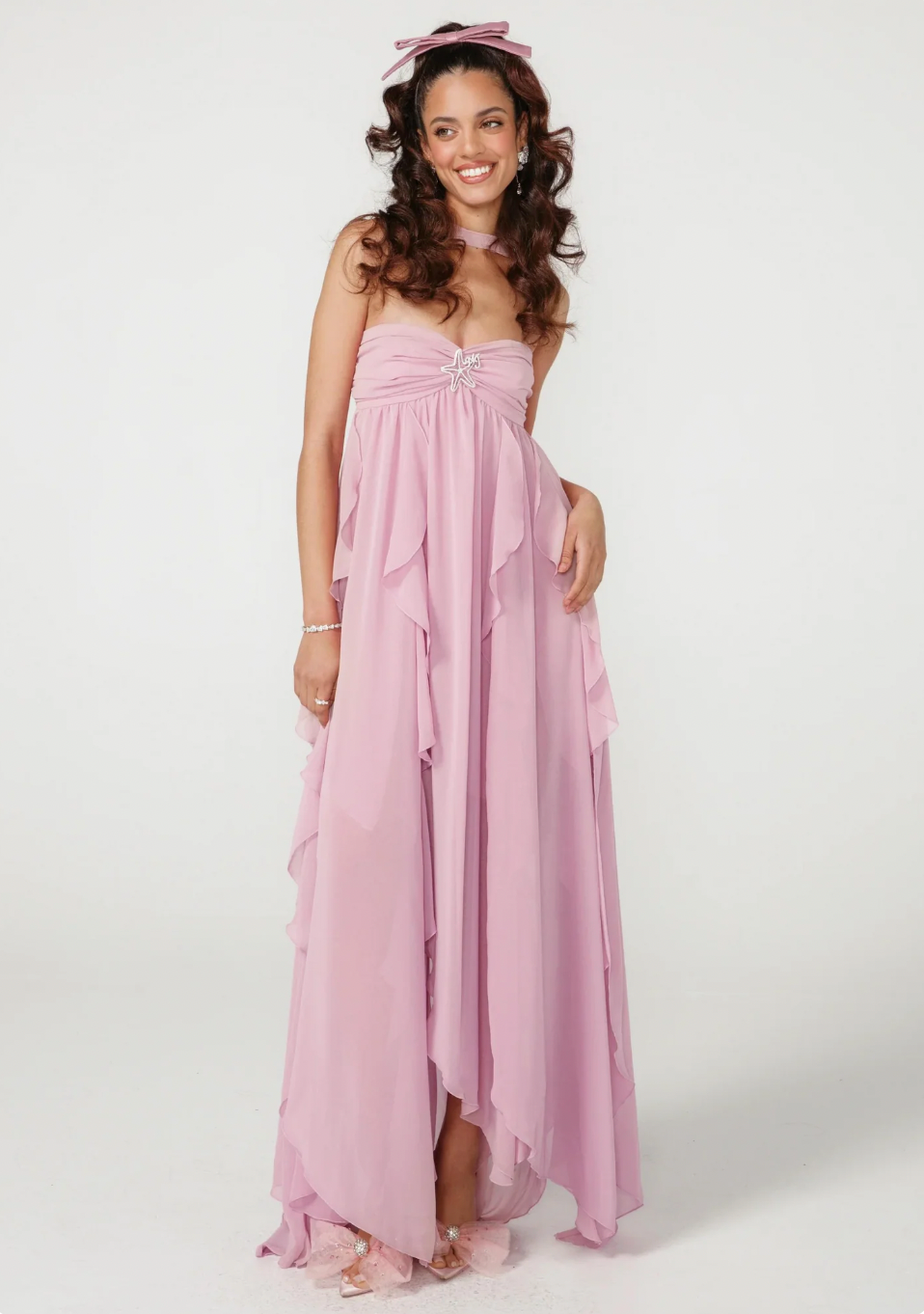 SUNA Ethereal Maxi Kjole Med Halterneck Og Rygfri Design Pink