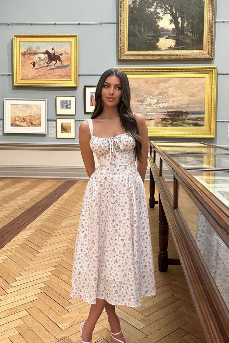 SUNA Korset Midi Kjole Med Blomstermotiv Og Vintage Design