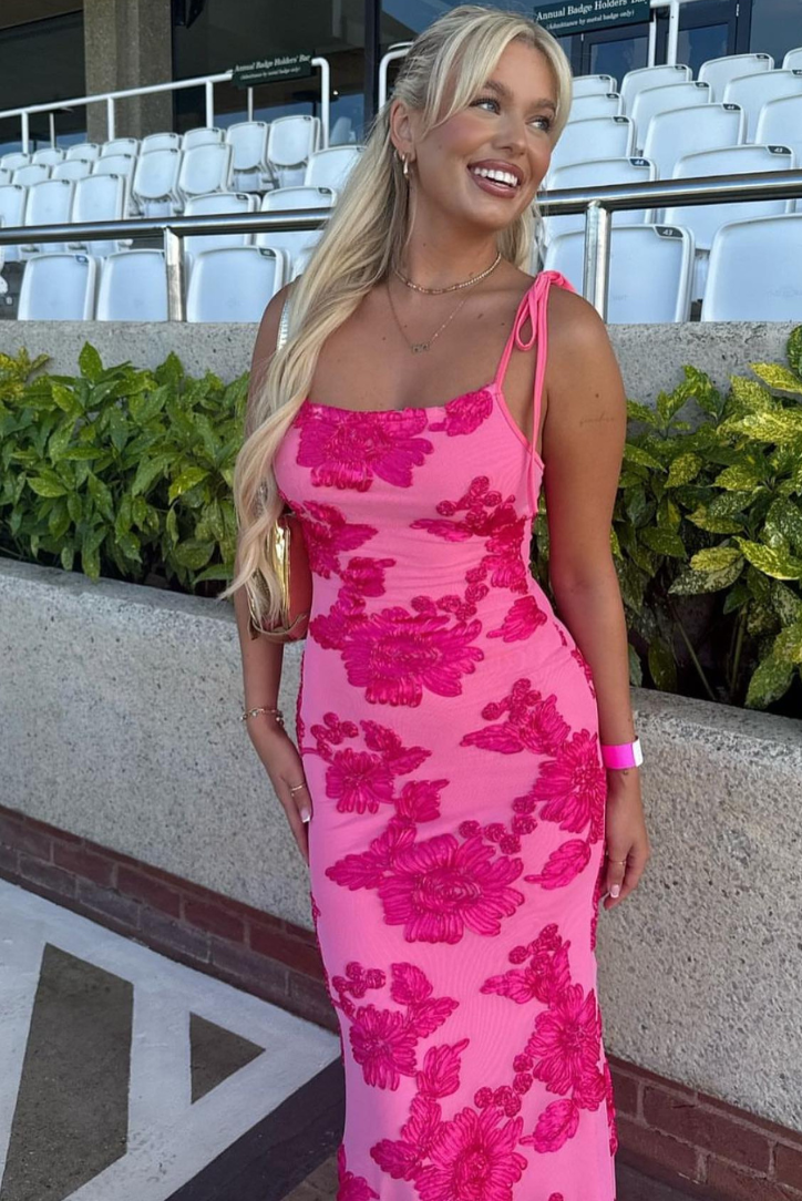 SUNA Ailany Maxi Kjole Med Elegant Design Og Broderi