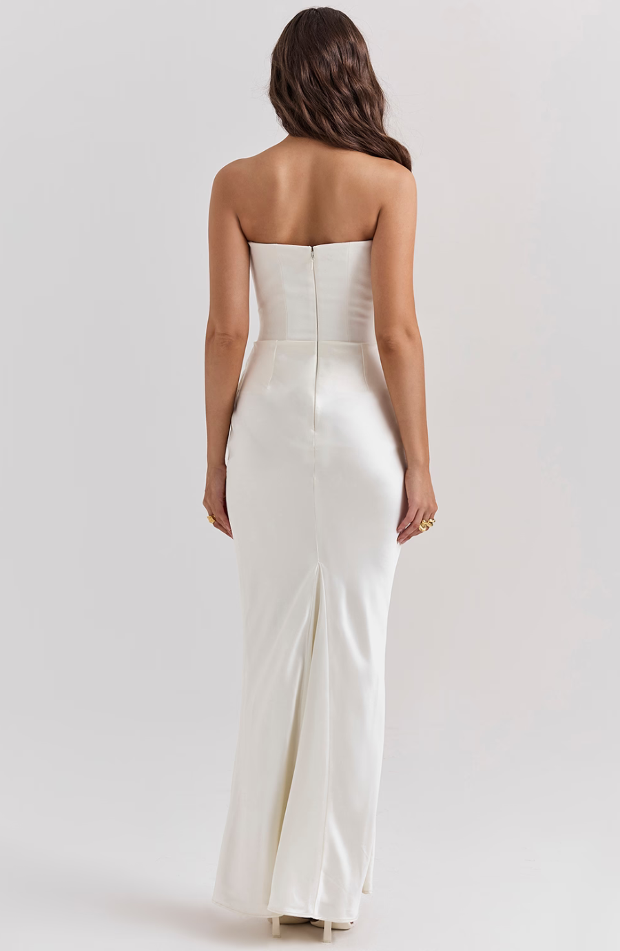 SUNA Mia Maxi Dress i Baby Pink og Brun til Enhver Anledning