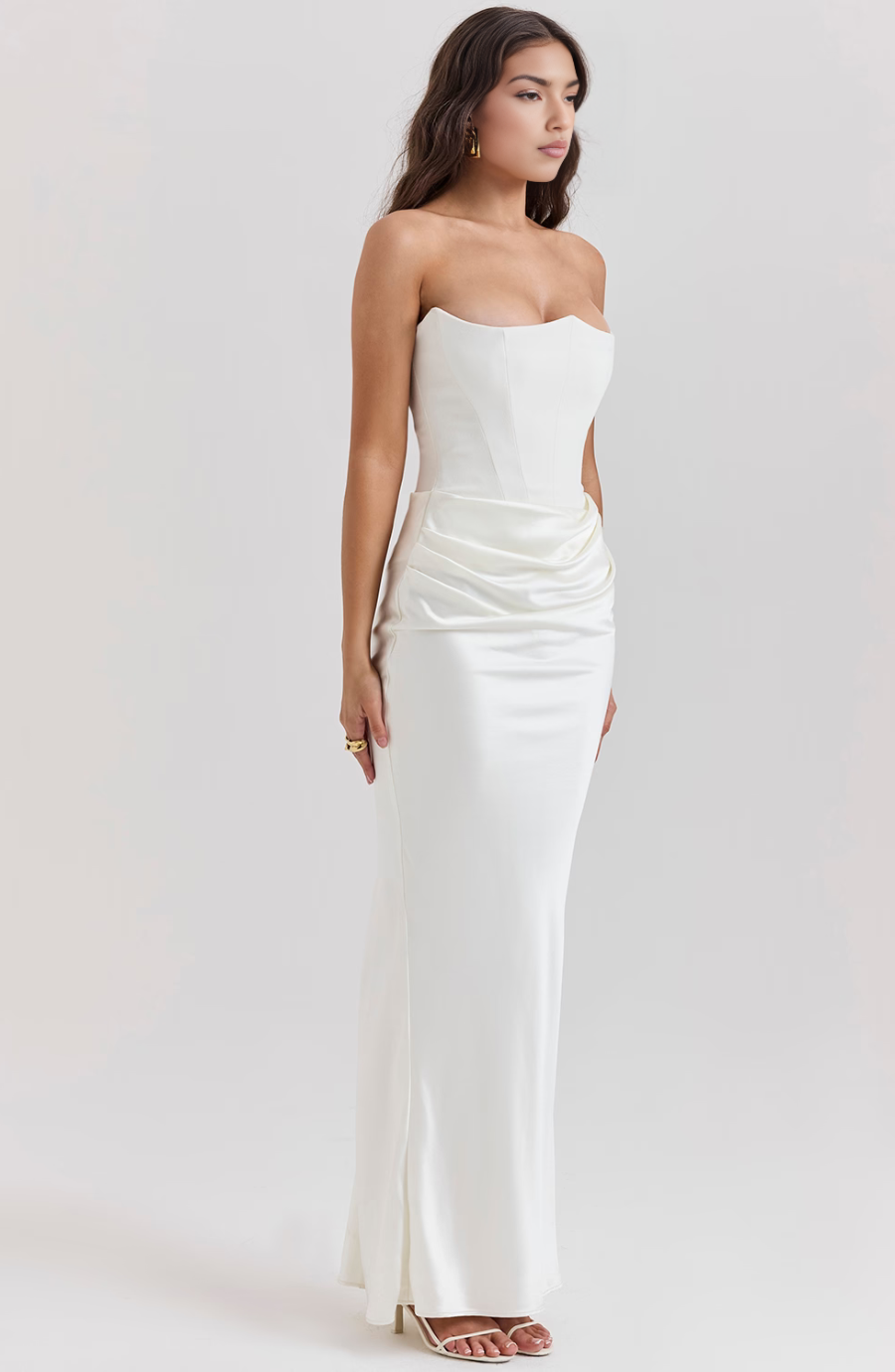 SUNA Mia Maxi Dress i Baby Pink og Brun til Enhver Anledning