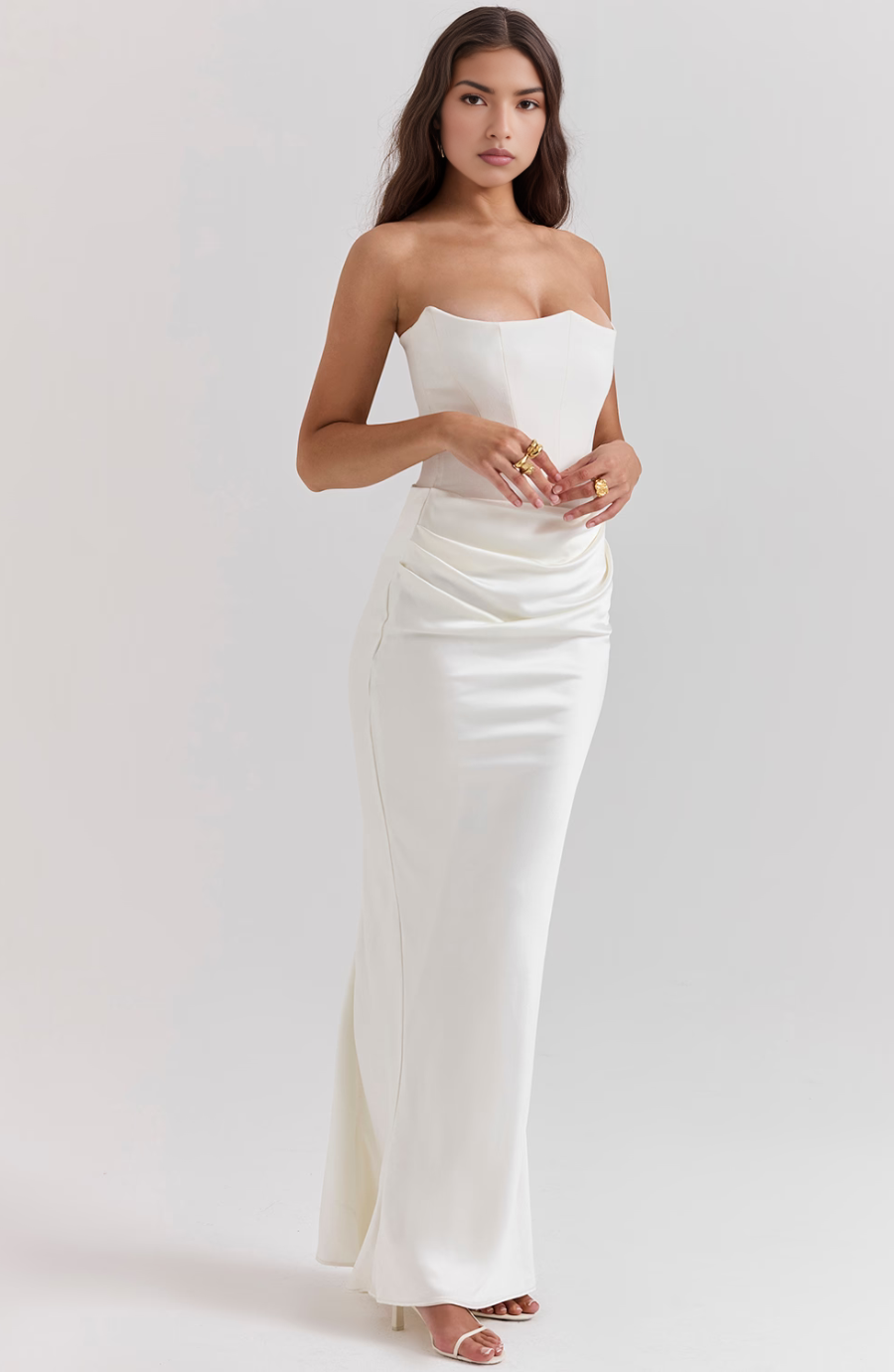 SUNA Mia Maxi Dress i Baby Pink og Brun til Enhver Anledning