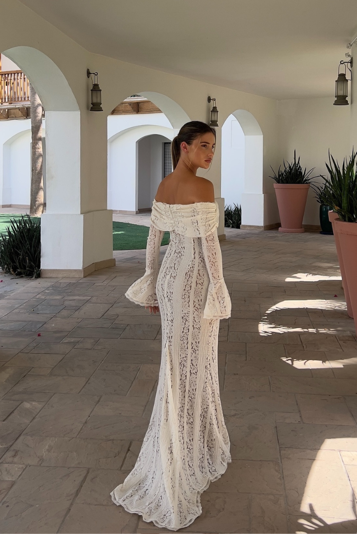 SUNA Sarai Lace Maxi Dress Med Blomsterkant Og Flæser