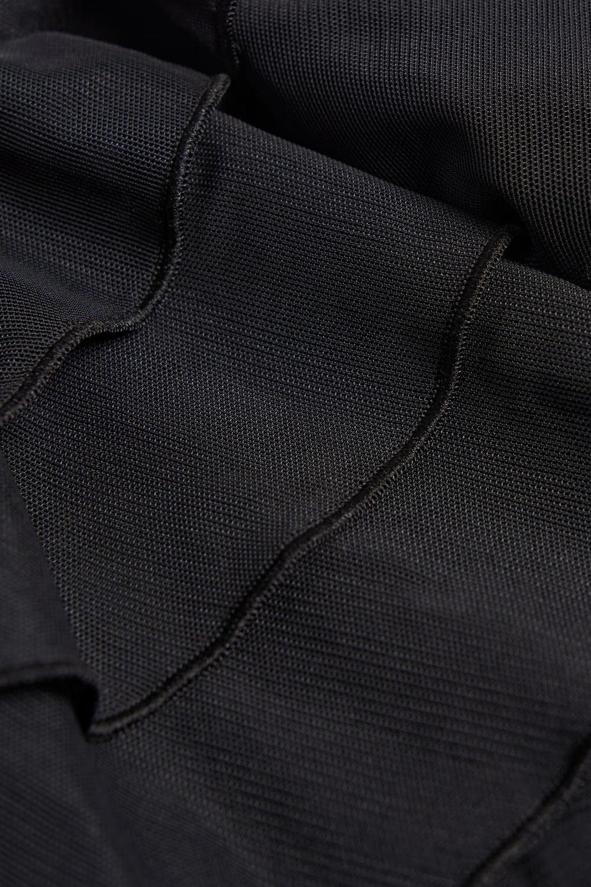 SUNA Halterudsmykning – Dyb Halsudskæring - Mesh Bodysuit