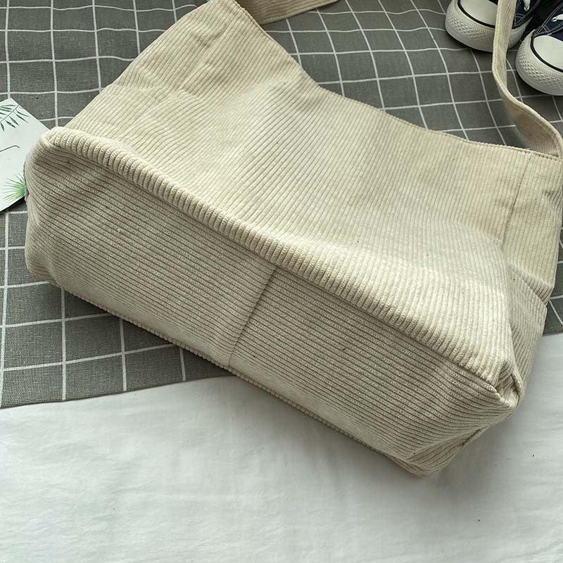 SUNA Corduroy Skuldertaske - Tarina