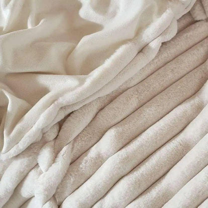 Luksus Nordisk Plaid Fremstillet af Polyester – Varme, Komfort og Stressaflastning i Forskellige Størrelser Beddengoed SUNA