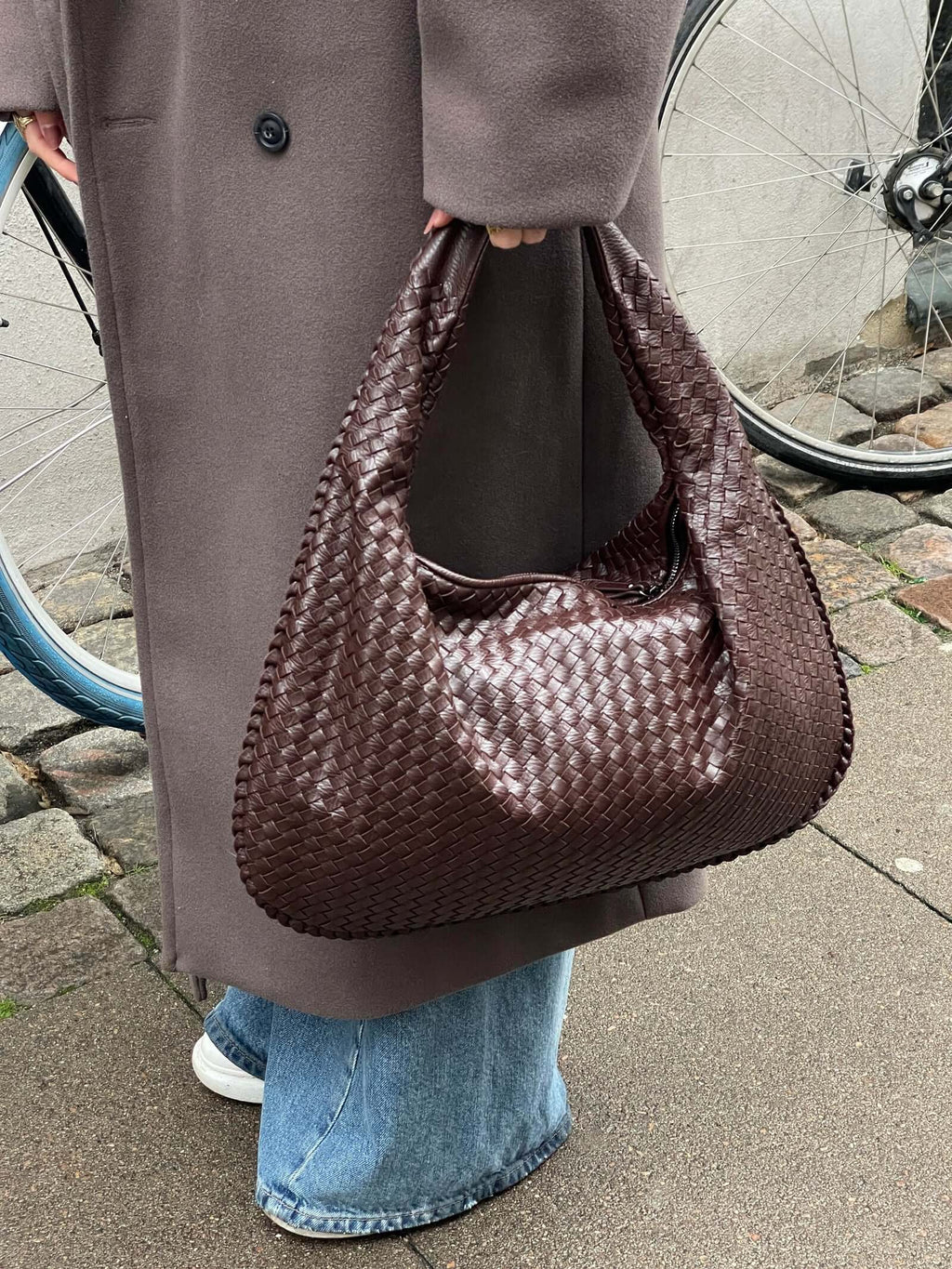SUNA Vævet Taske XL til Hverdagsbrug med Elegant Design