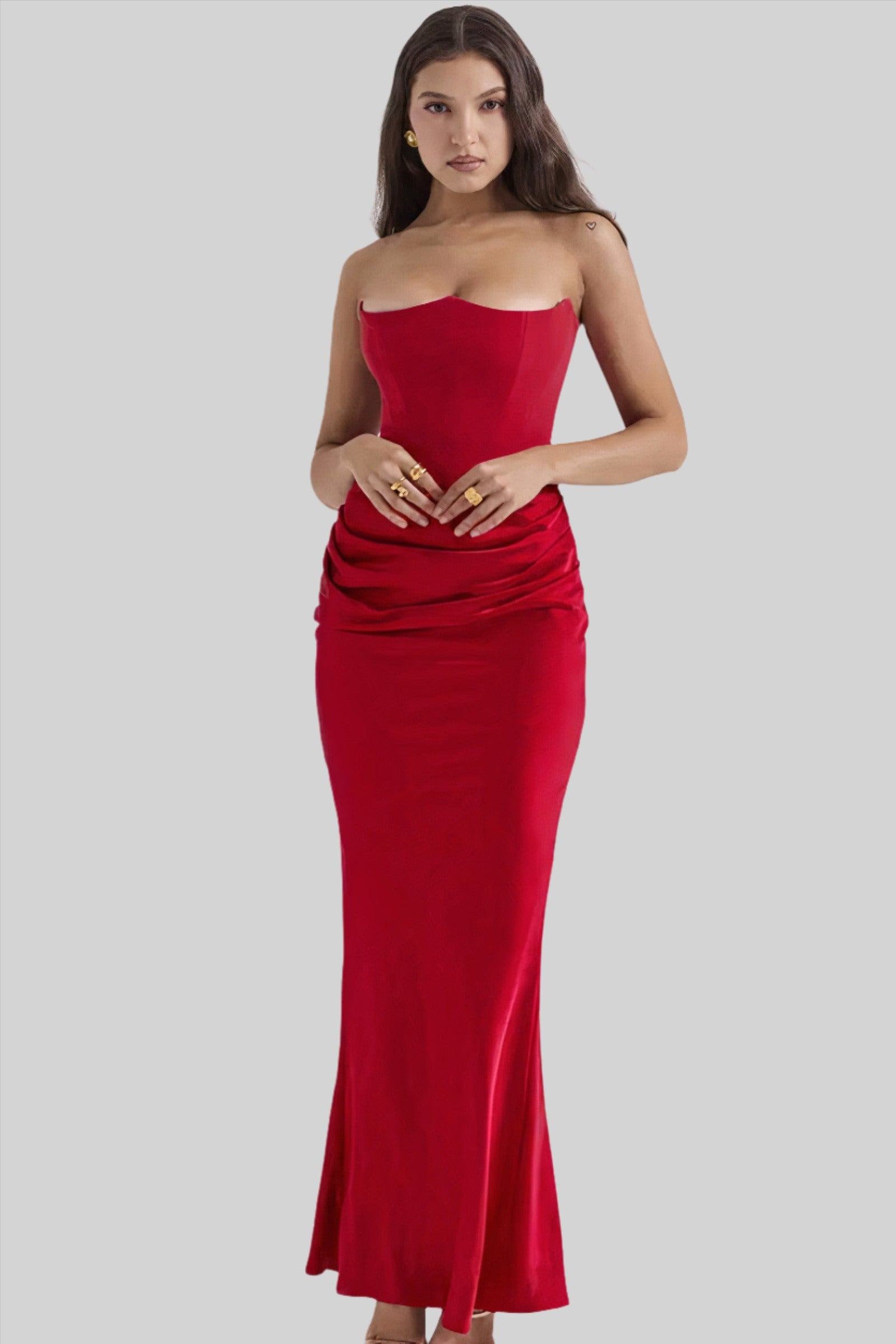 SUNA Strapless Elegant Maxi Kjole i Tidløs Stil Rød