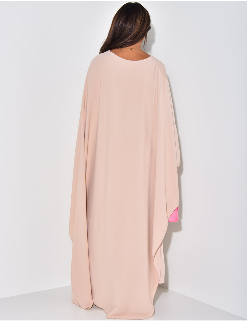 SUNA Flowing Cape Dress - Elegant design til Enhver Anledning Kjoler