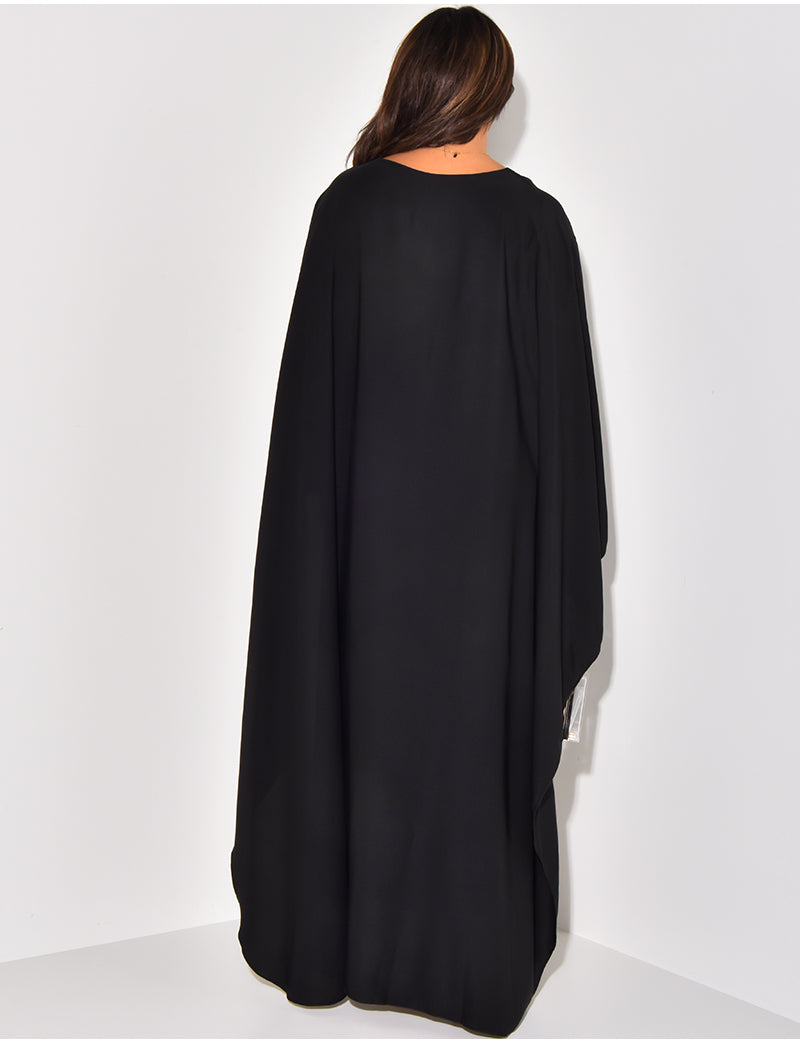SUNA Flowing Cape Dress - Elegant design til Enhver Anledning Kjoler