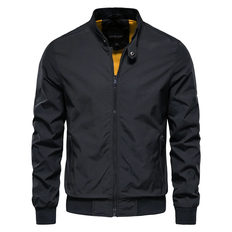 SUNA Sporty Herre Bomberjakke til Stilfulde Sommerlooks Sort
