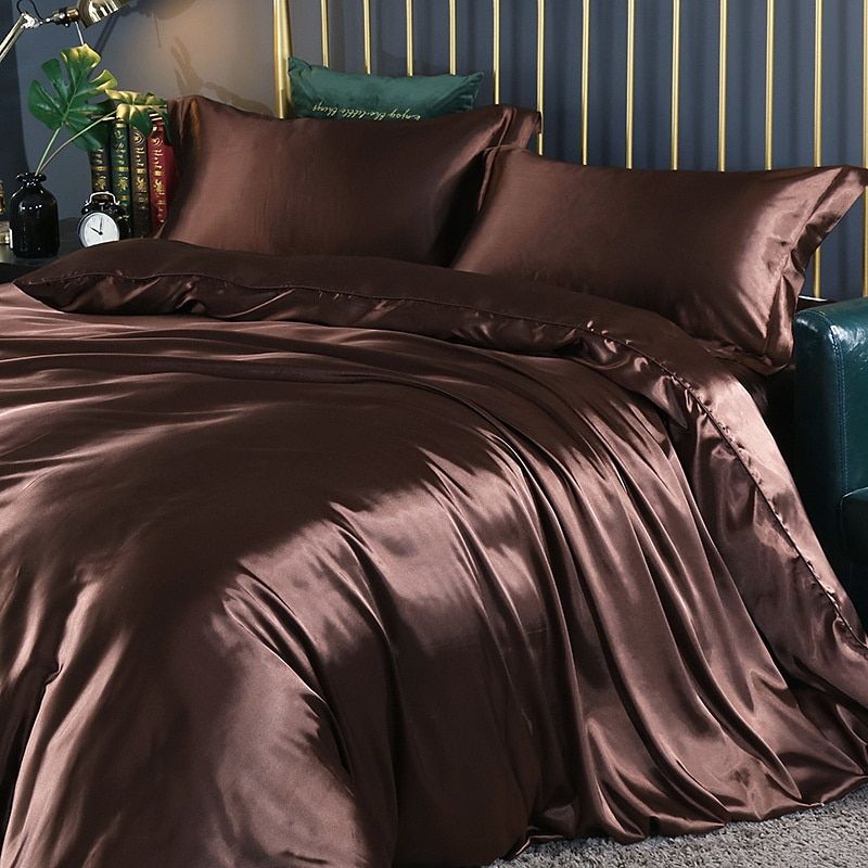 Luksuriøs sæt (4 dele) af silk dynebetræk 2x pudebetræk - lagen Bedding SUNA Mørkerød 150 cm dynebetræk + dynebetræk 200x 230 cm + 2x pudebetræk