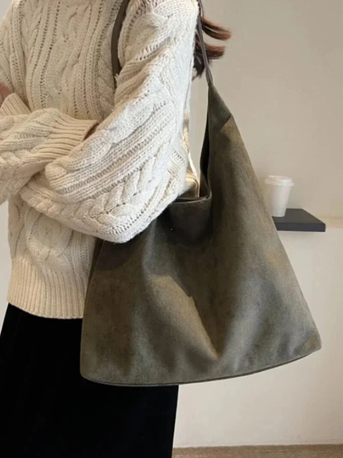 SUNA Retro Suede Stor-Kapacitet Skuldertaske
