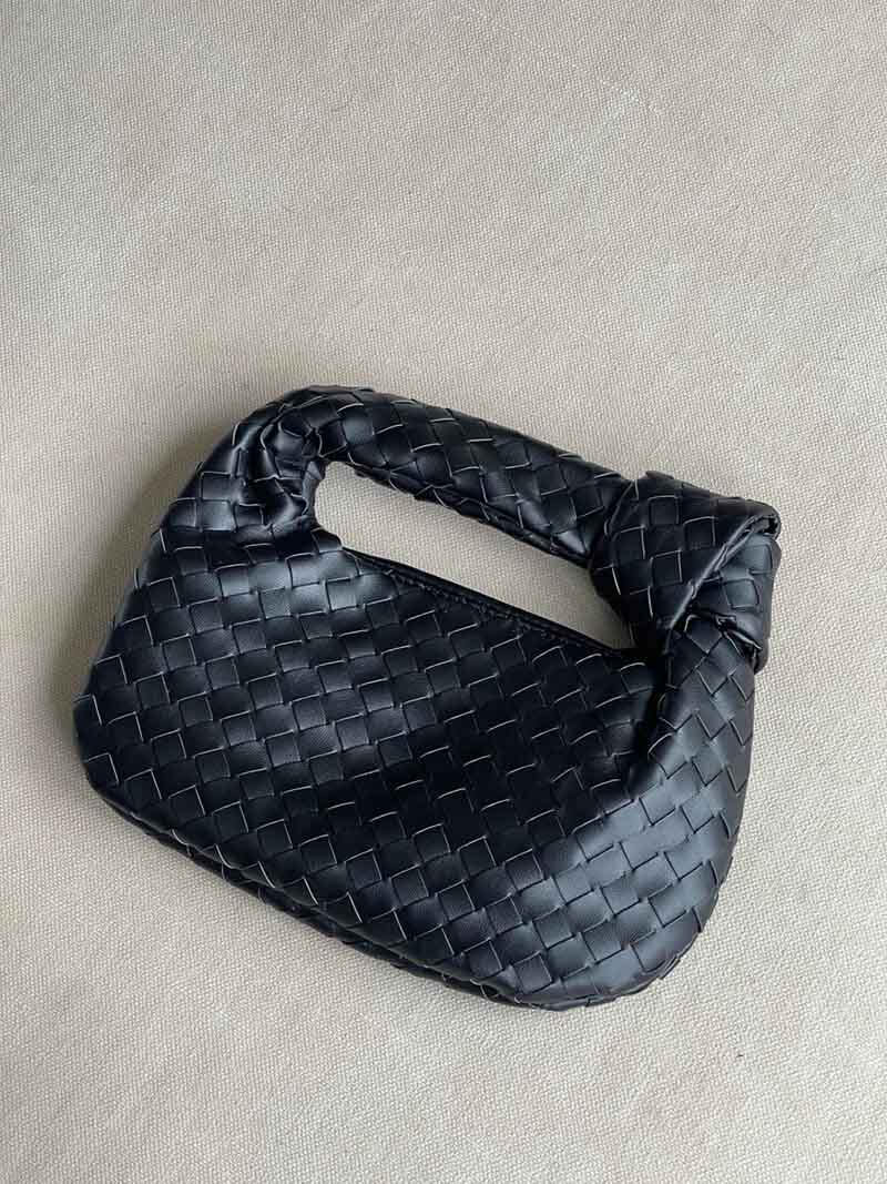 SUNA Flettet Knude Faux Læder Mini Taske