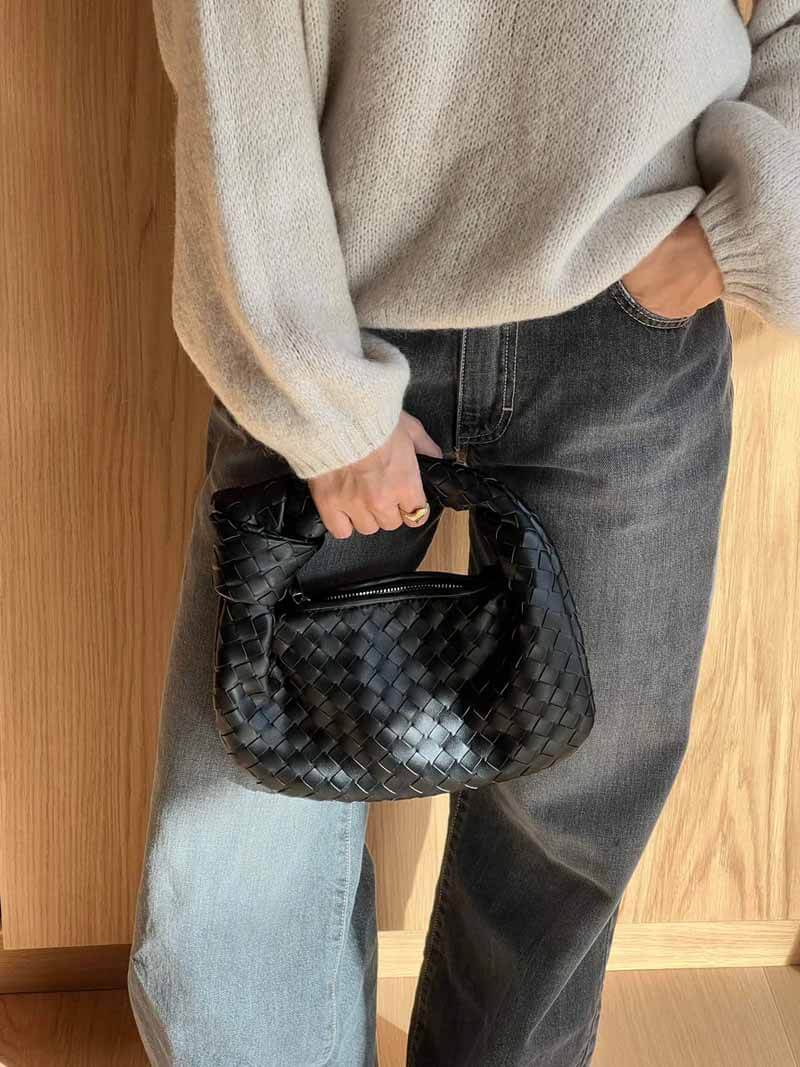 SUNA Flettet Knude Faux Læder Mini Taske