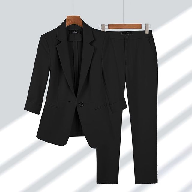SUNA Blazer Og Bukser Sæt Med Elegant Silhuet Sort