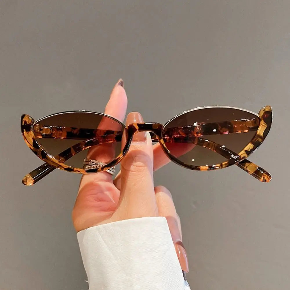 SUNA Fiora - Vintage Cateye-solbriller med tidløs elegance og UV-beskyttelse Leopard