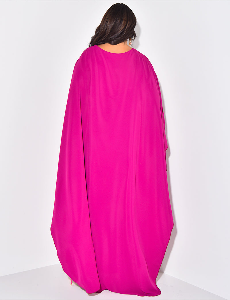 SUNA Flowing Cape Dress - Elegant design til Enhver Anledning Kjoler