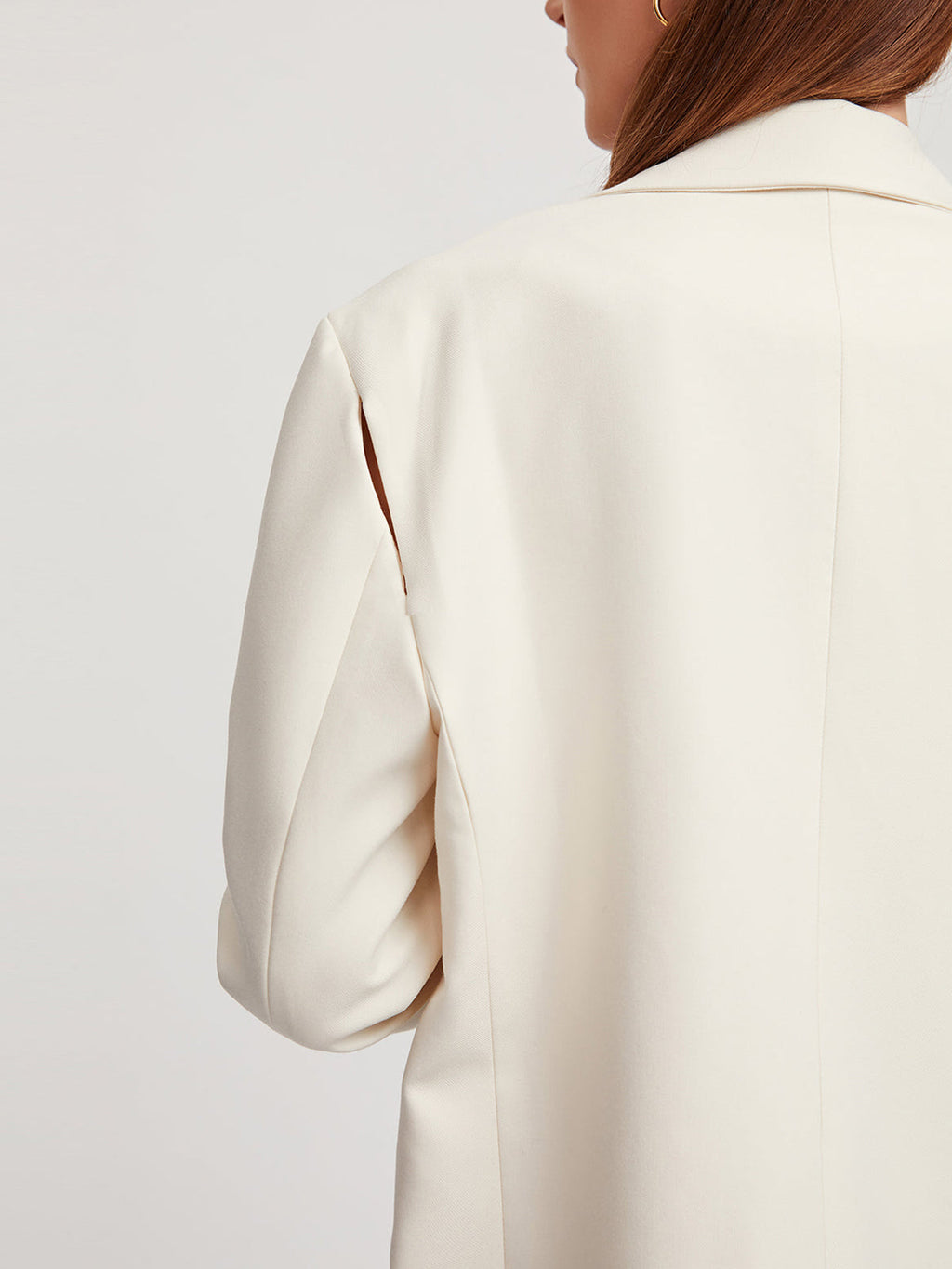 SUNA Chic Cutout Blazer til Kontoret med Skulder Udsparinger